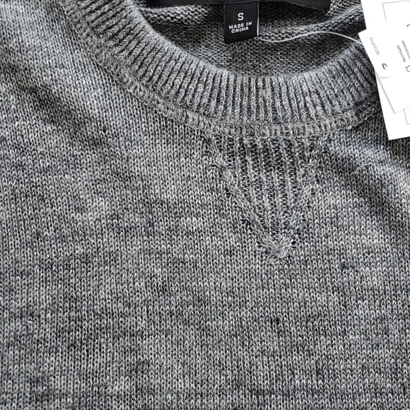 Banana Republic 100% Linen Crew Neck Sweater - Picture 5 of 5